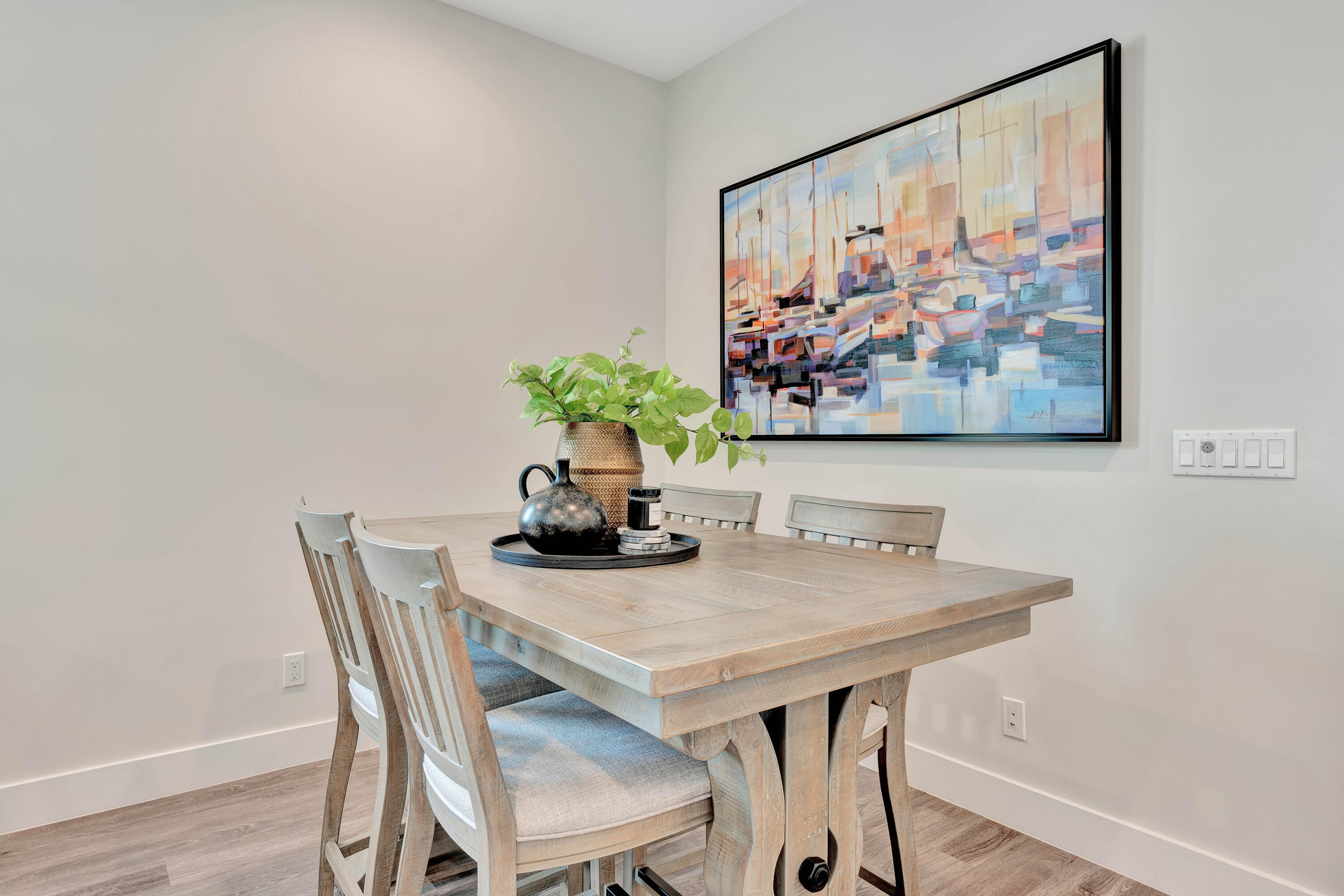 POINTE MIDTOWN - Residential Lease