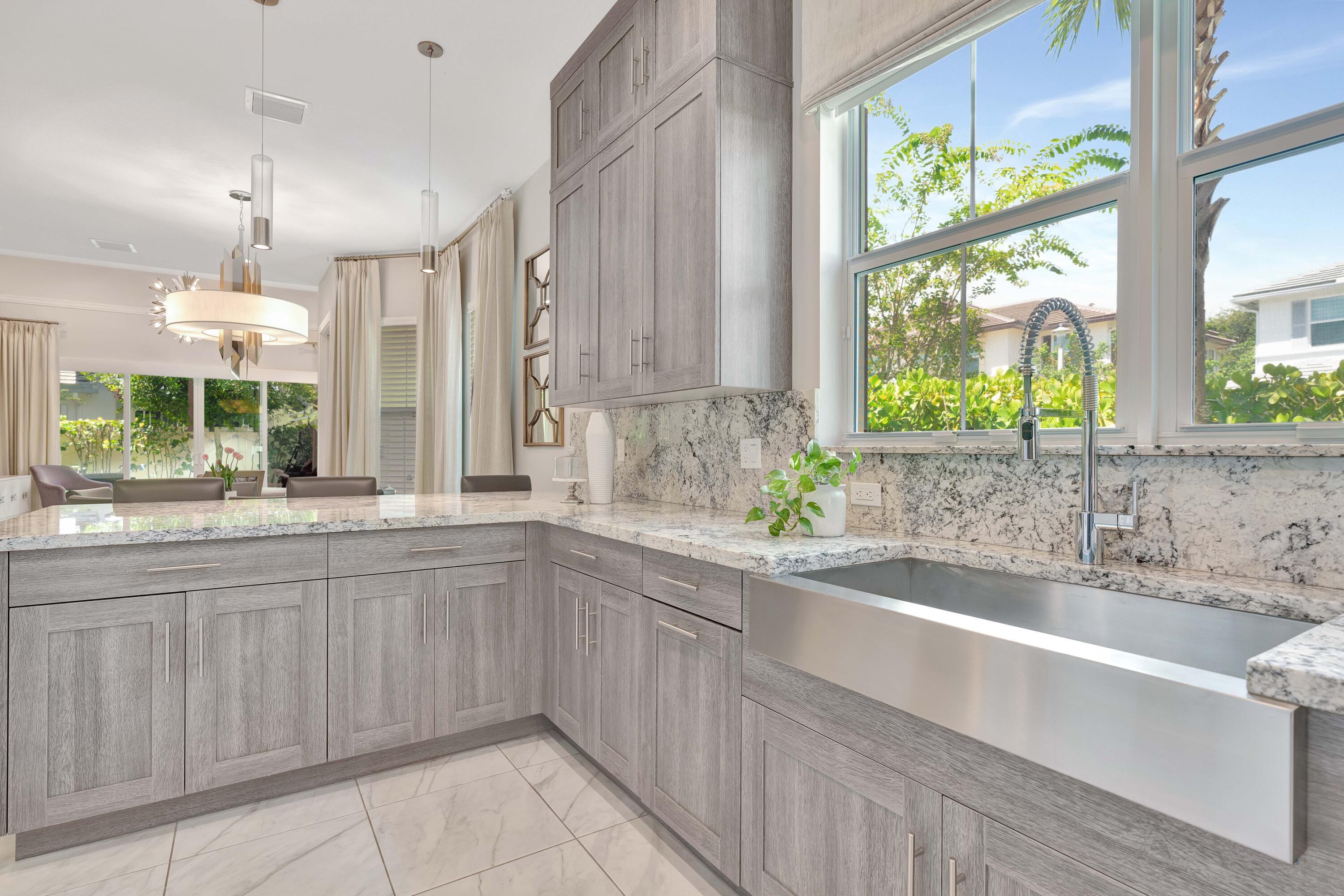 POINTE MIDTOWN - Residential Lease