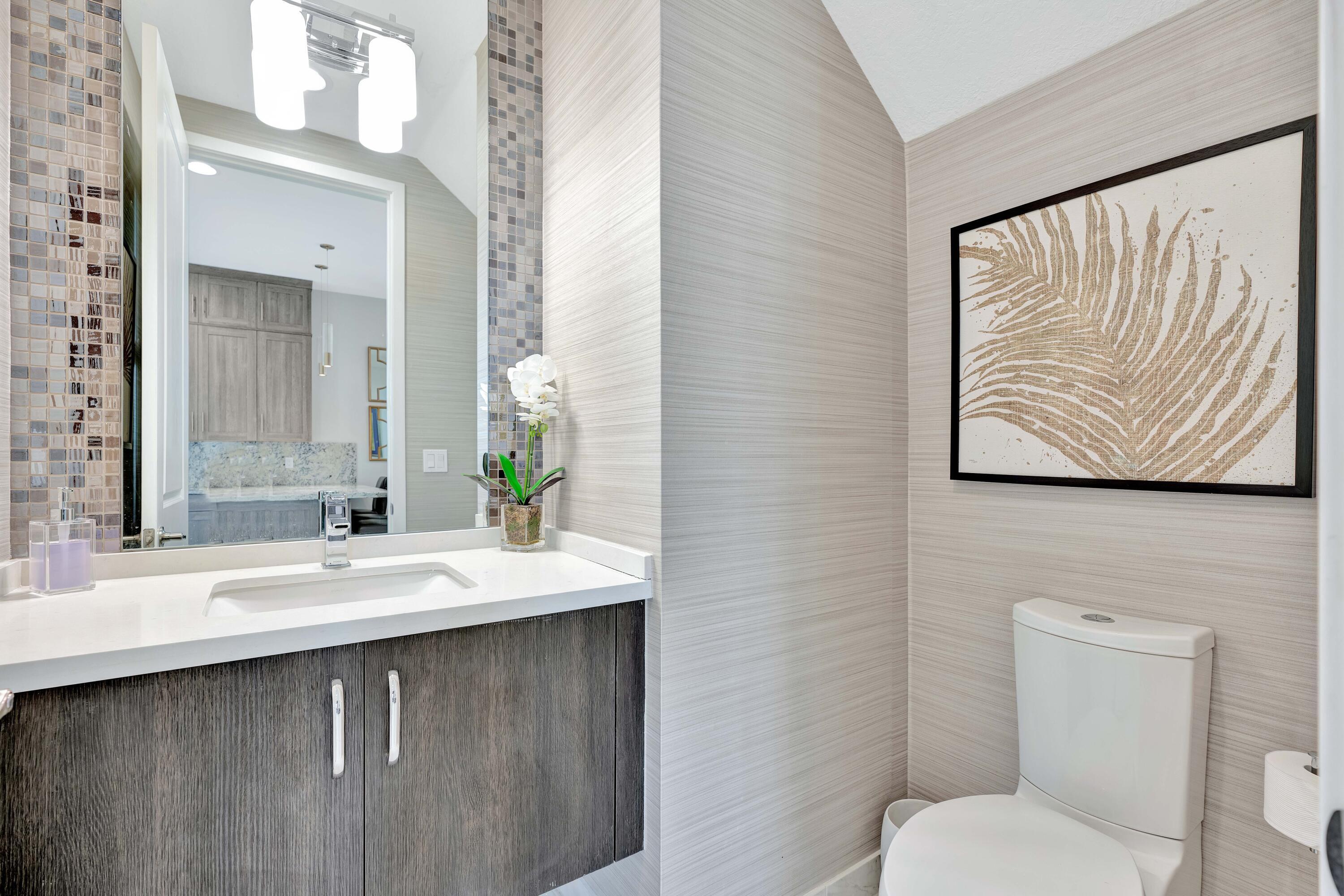 POINTE MIDTOWN - Residential Lease