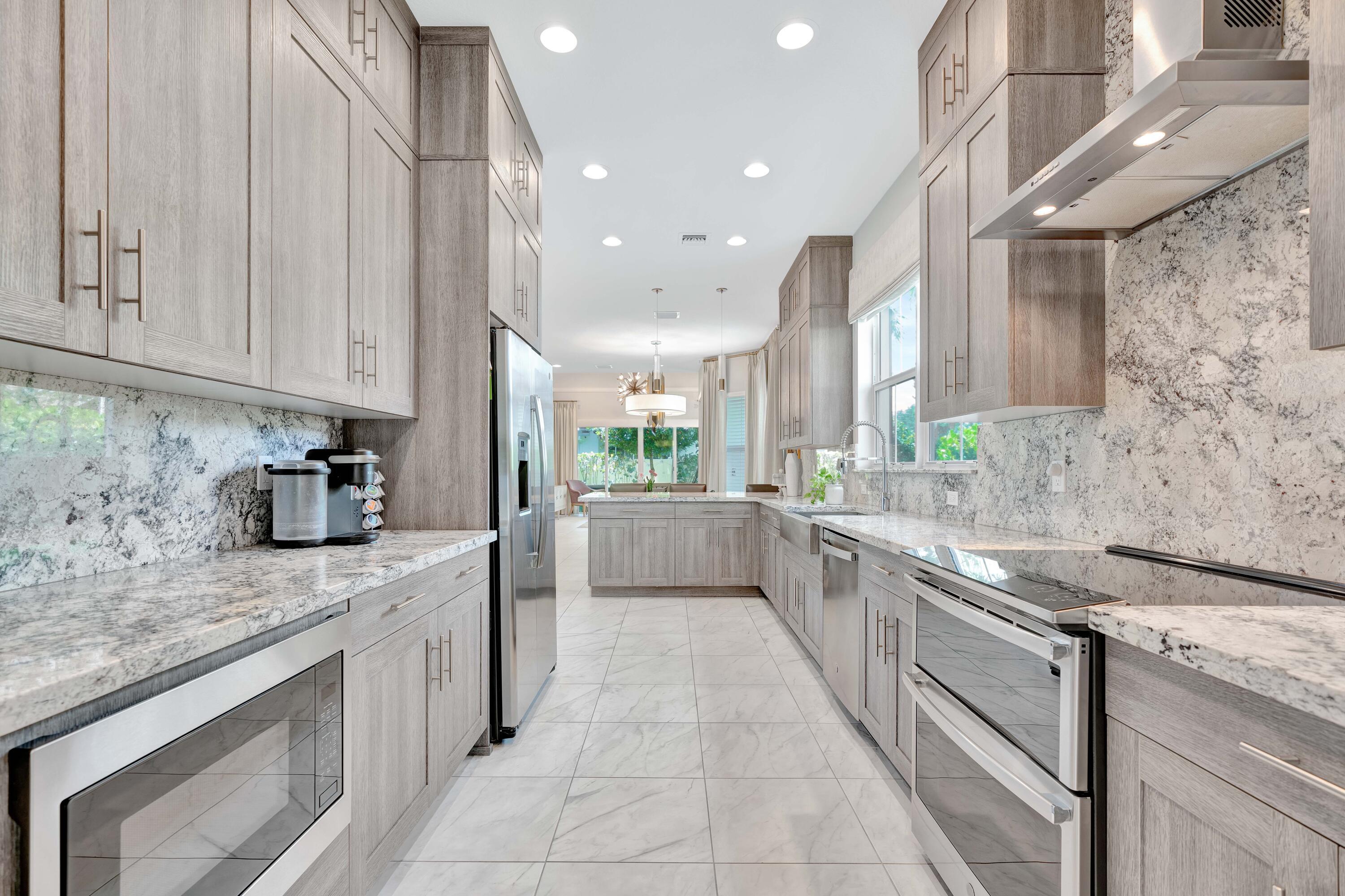 POINTE MIDTOWN - Residential Lease
