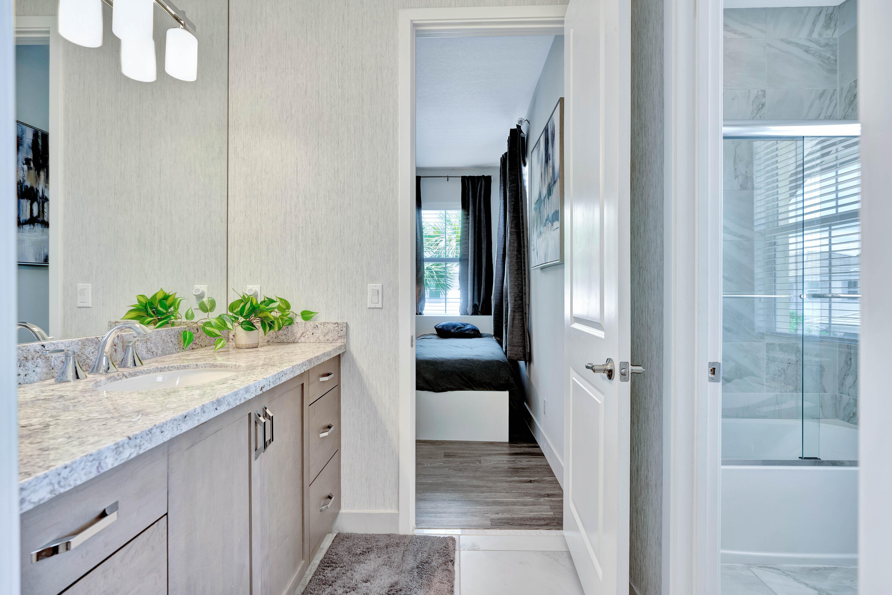POINTE MIDTOWN - Residential Lease