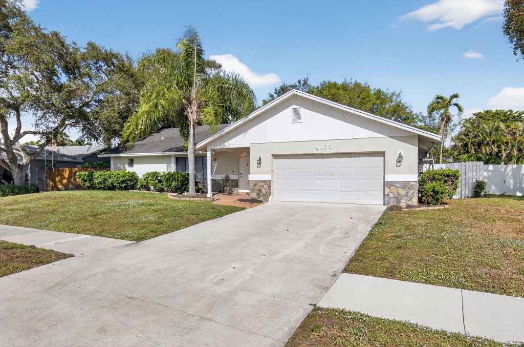 Photo of 4135 Bay Laurel Way, Boca Raton, FL 33487 (MLS # B26060356)