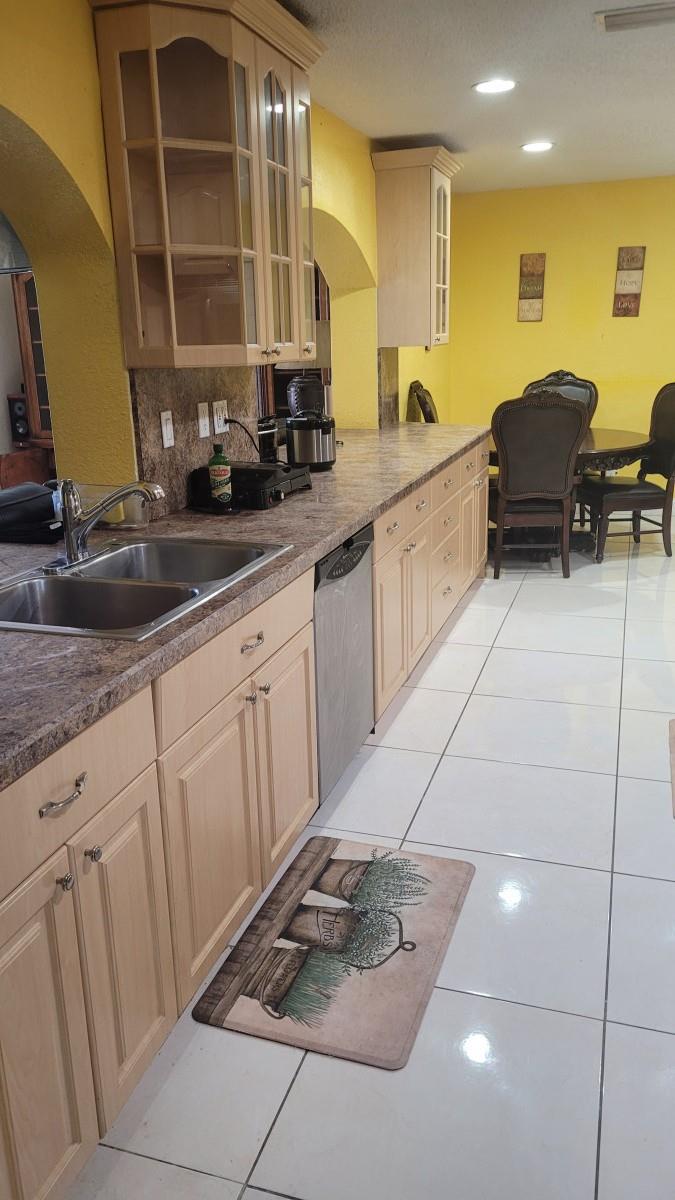 Westwood Community 3 77-4 - Residential Lease