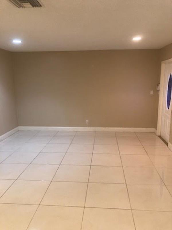 Westwood Community 3 77-4 - Residential Lease