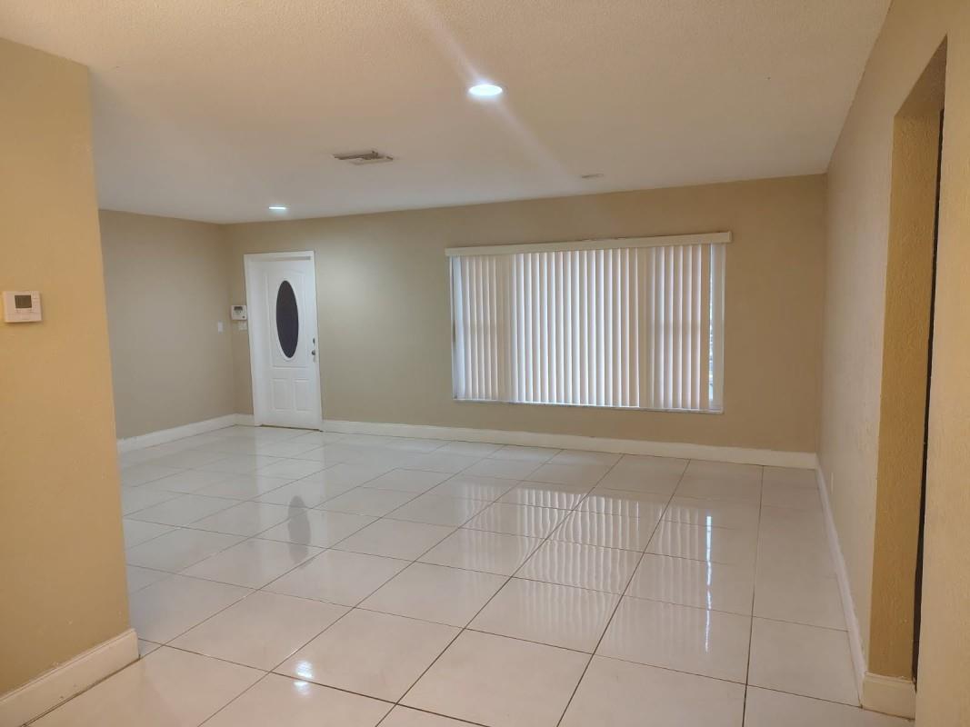 Westwood Community 3 77-4 - Residential Lease