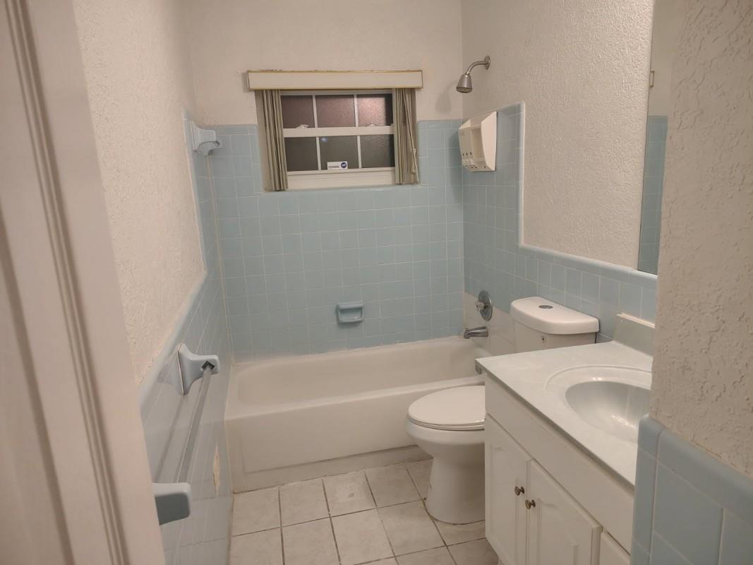 Westwood Community 3 77-4 - Residential Lease