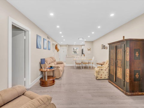 Tiny photo for 100 Ashbury Road #103, Hollywood, FL 33024 (MLS # B26047199)
