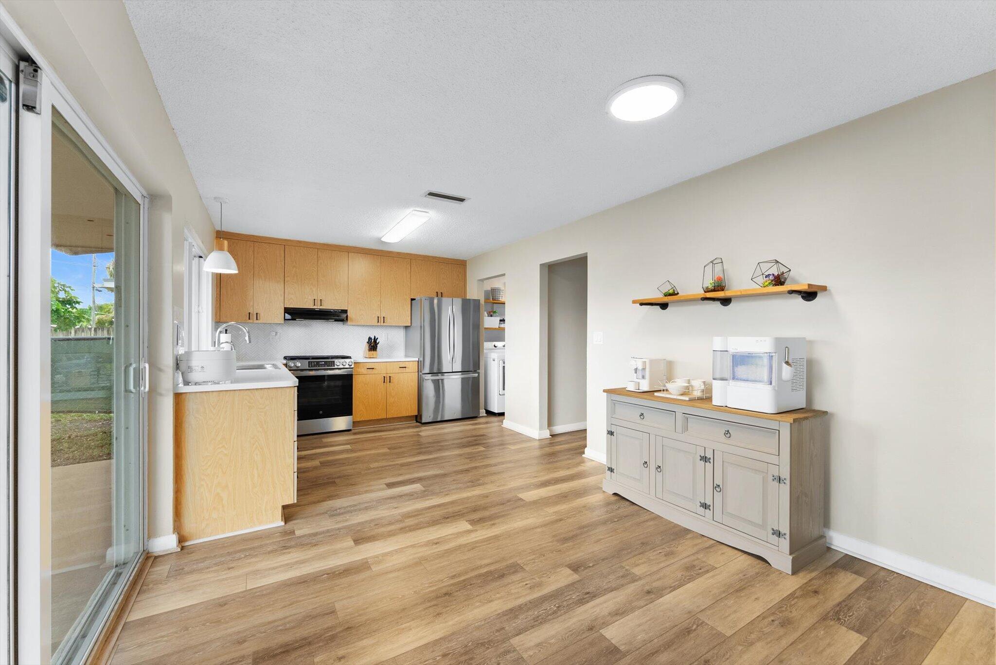 MIRAMAR ISLES SECTION 4 REPLAT - Residential