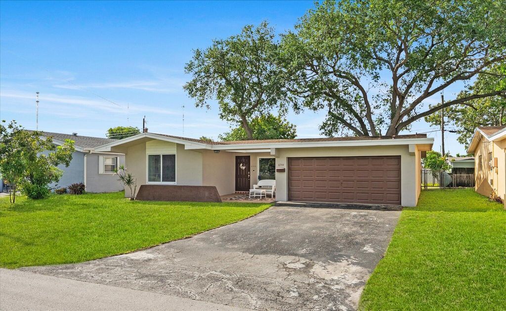 Photo of 6744 SW 34th Court, Miramar, FL 33023 (MLS # B26012530)