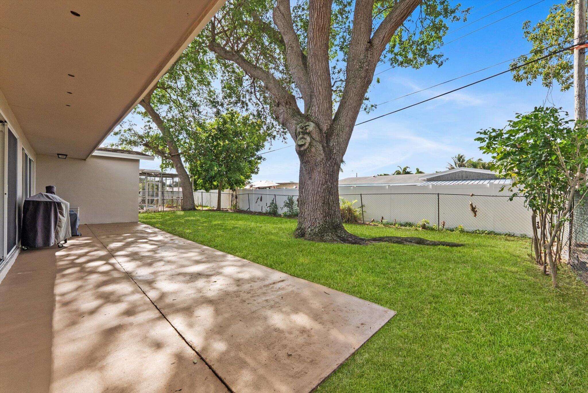 MIRAMAR ISLES SECTION 4 REPLAT - Residential