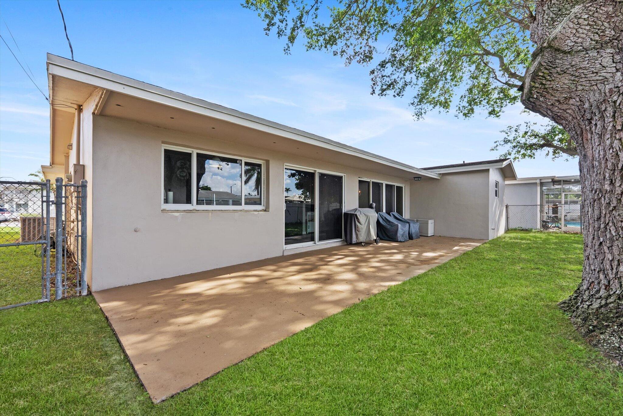 MIRAMAR ISLES SECTION 4 REPLAT - Residential