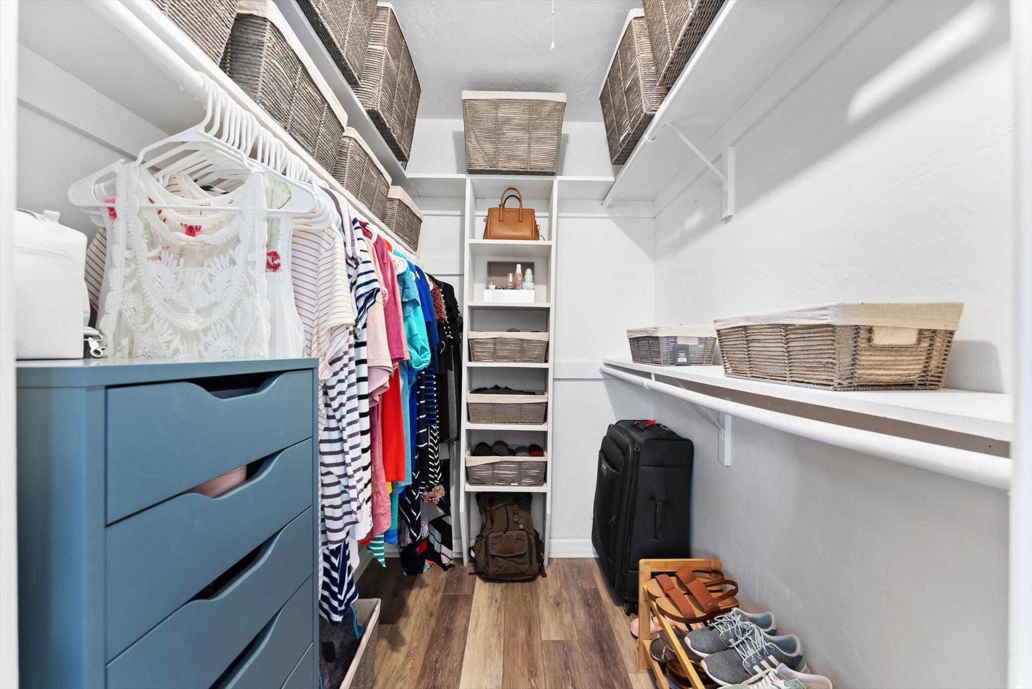 MIRAMAR ISLES SECTION 4 REPLAT - Residential