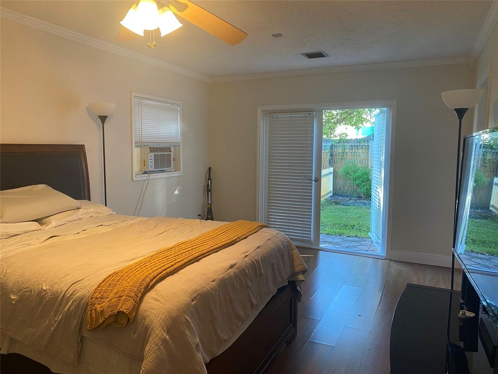 Photo of 536 NW 45th Street, Oakland Park, FL 33309 (MLS # F10549951)