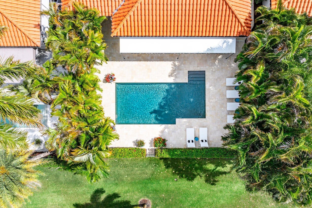 Photo of 21359 HARROW Court, Boca Raton, FL 33433 (MLS # B26073499)