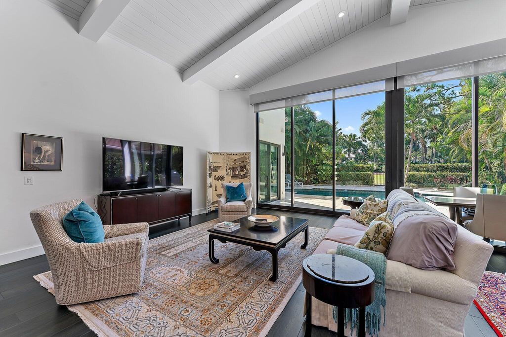 Photo of 13220 Verdun Drive, Palm Beach Gardens, FL 33410 (MLS # R10980429)