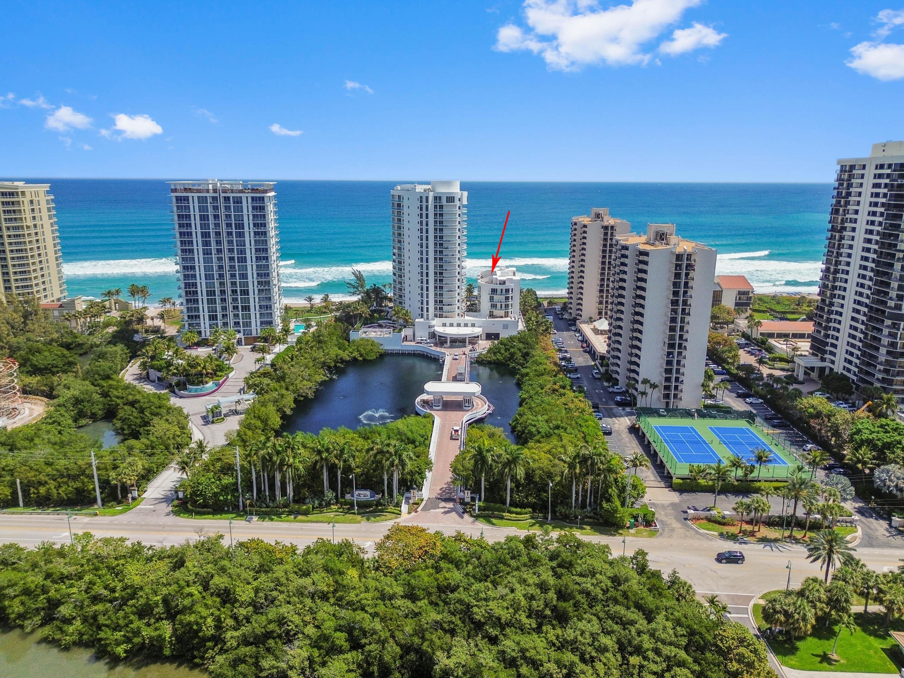 BEACH FRONT AT SINGER ISLAND - Residential