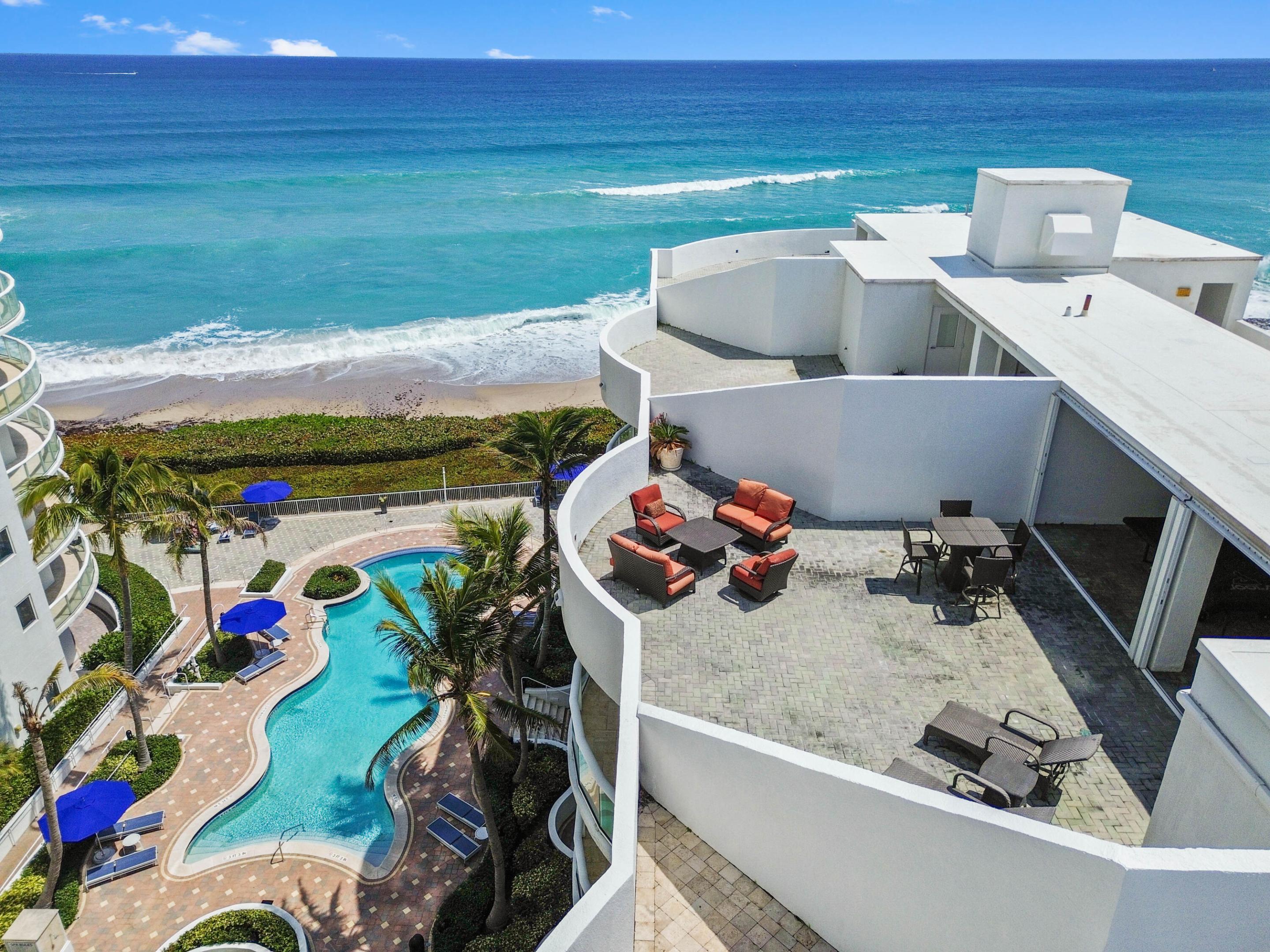 BEACH FRONT AT SINGER ISLAND - Residential