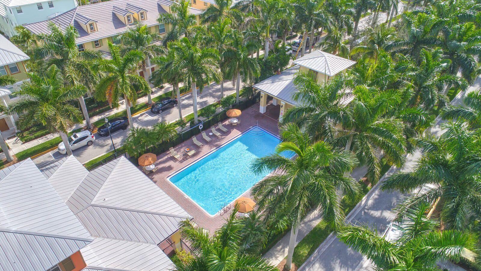 ABACOA TOWN CENTER 3 - Residential