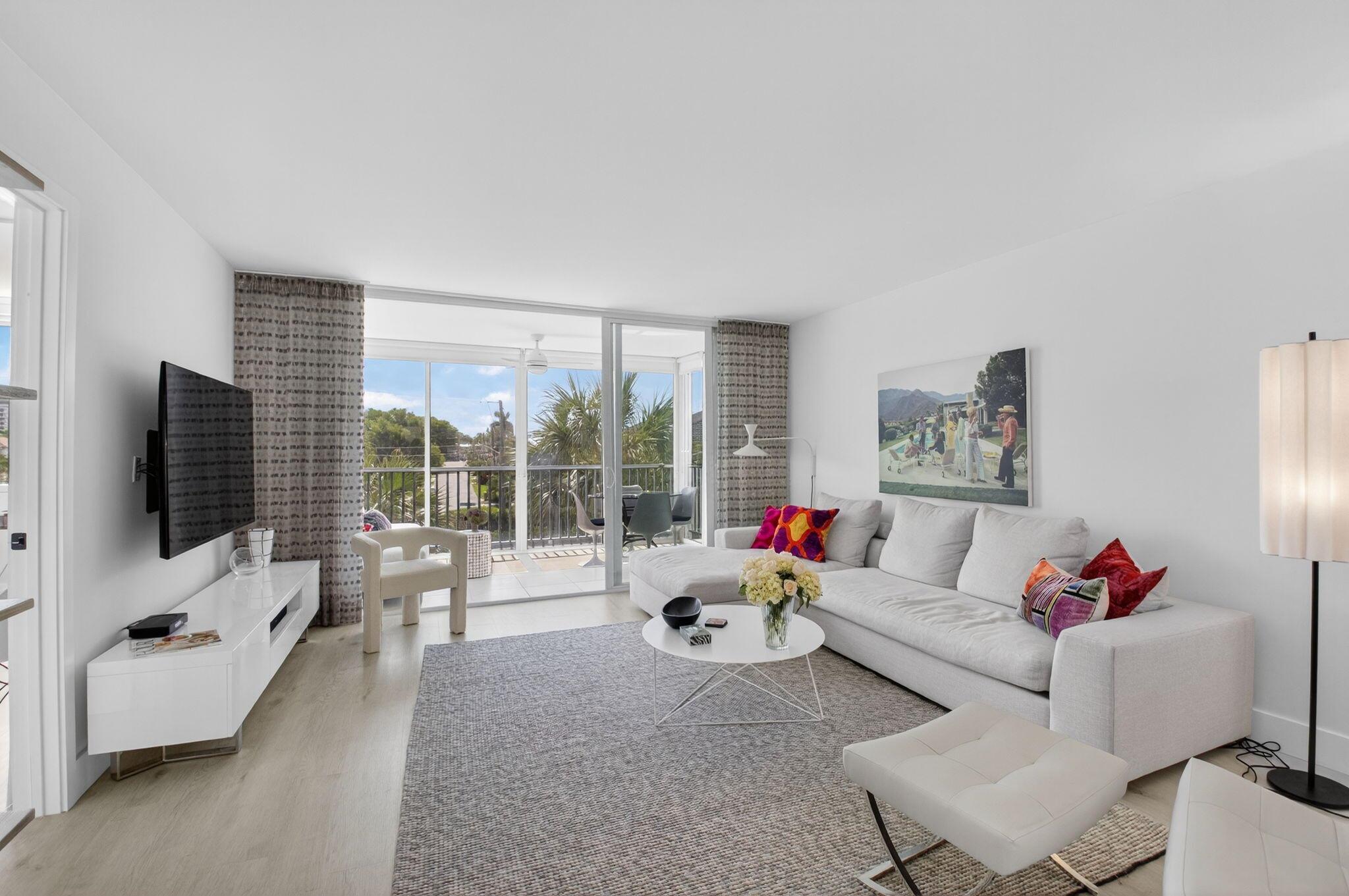 930 Dogwood Drive 358, Delray Beach, FL, 33483/$445,500 4 930 Dogwood Drive 358