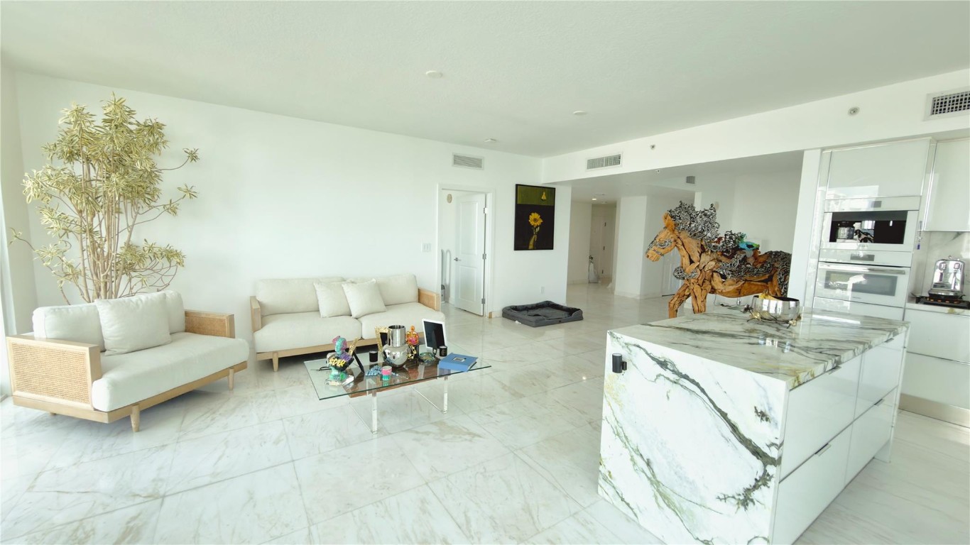 360 Condo B - Residential Lease