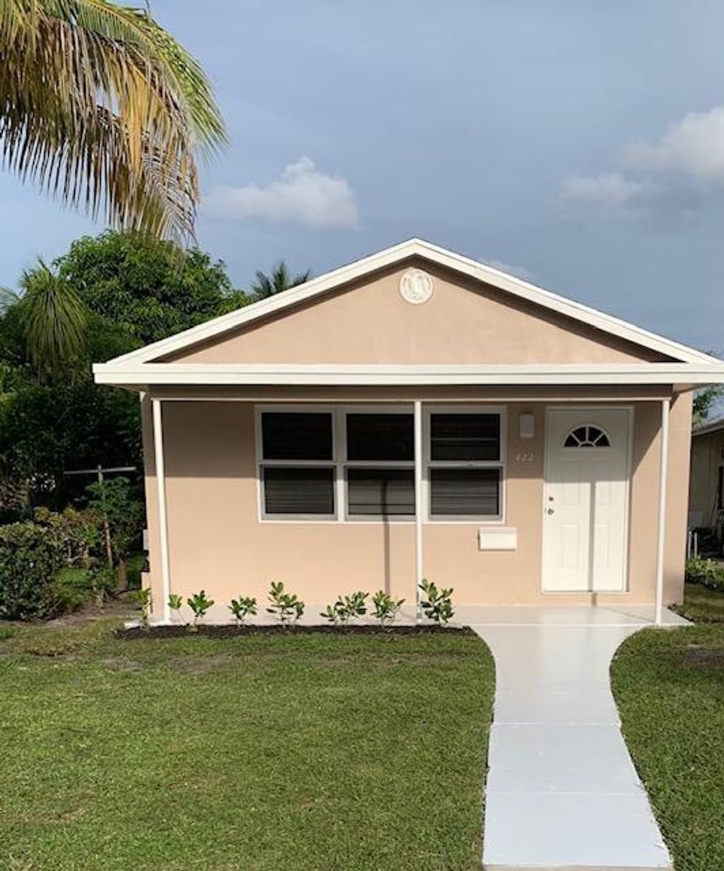 Photo of 422 N C Street, Lake Worth Beach, FL 33460 (MLS # R11016194)