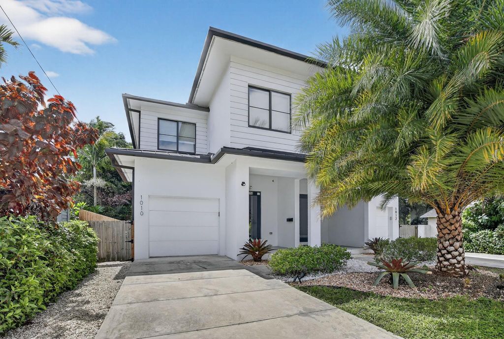 Photo of 1010 Middle St, Fort Lauderdale, FL 33312 (MLS # F10535780)