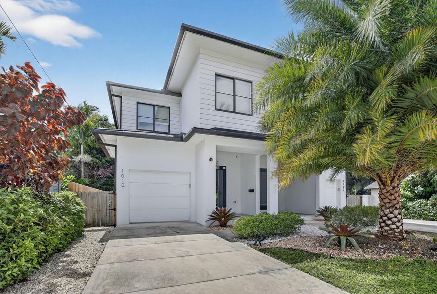 Built in 2020, this contemporary 3/2.5 townhome spanning 2,500 sqft blends modern comfort with urban convenience in desirable Sailboat Bend. Soaring ceilings, impact windows, and an open layout filled with natural light create an inviting atmosphere. The kitchen features sleek cabinetry and stainless steel appliances flowing into spacious living and dining areas. Upstairs offers a versatile loft plus bedrooms, including a master suite with dual walk-in closets and a spa-inspired bath. Enjoy outdoor living on a private patio with a new Caldera Spa saltwater hot tub. Meticulously maintained by owners who lived only seasonally in the home. Minutes to Las Olas, Downtown, beaches, and the airport.