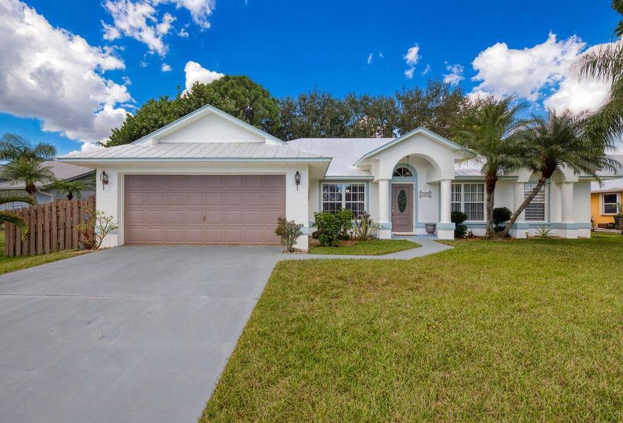 Beautifully Updated 3-Bedroom Home with No HOA!Welcome to this newly updated 3-bedroom, 2-bath home featuring a spacious 2-car garage in a great neighborhood with no HOA--giving you the freedom to truly make it your own. This home offers a bright open-concept layout, modern kitchen and bath updates, and stylish finishes throughout. Conveniently located close to the interstate for easy access. Minutes from ocean access boat ramp, shopping, dining, top rated schools, walking distance to Jessica Clinton Park and a short drive to the beach. Enjoy the perfect balance of comfort, location, and lifestyle!