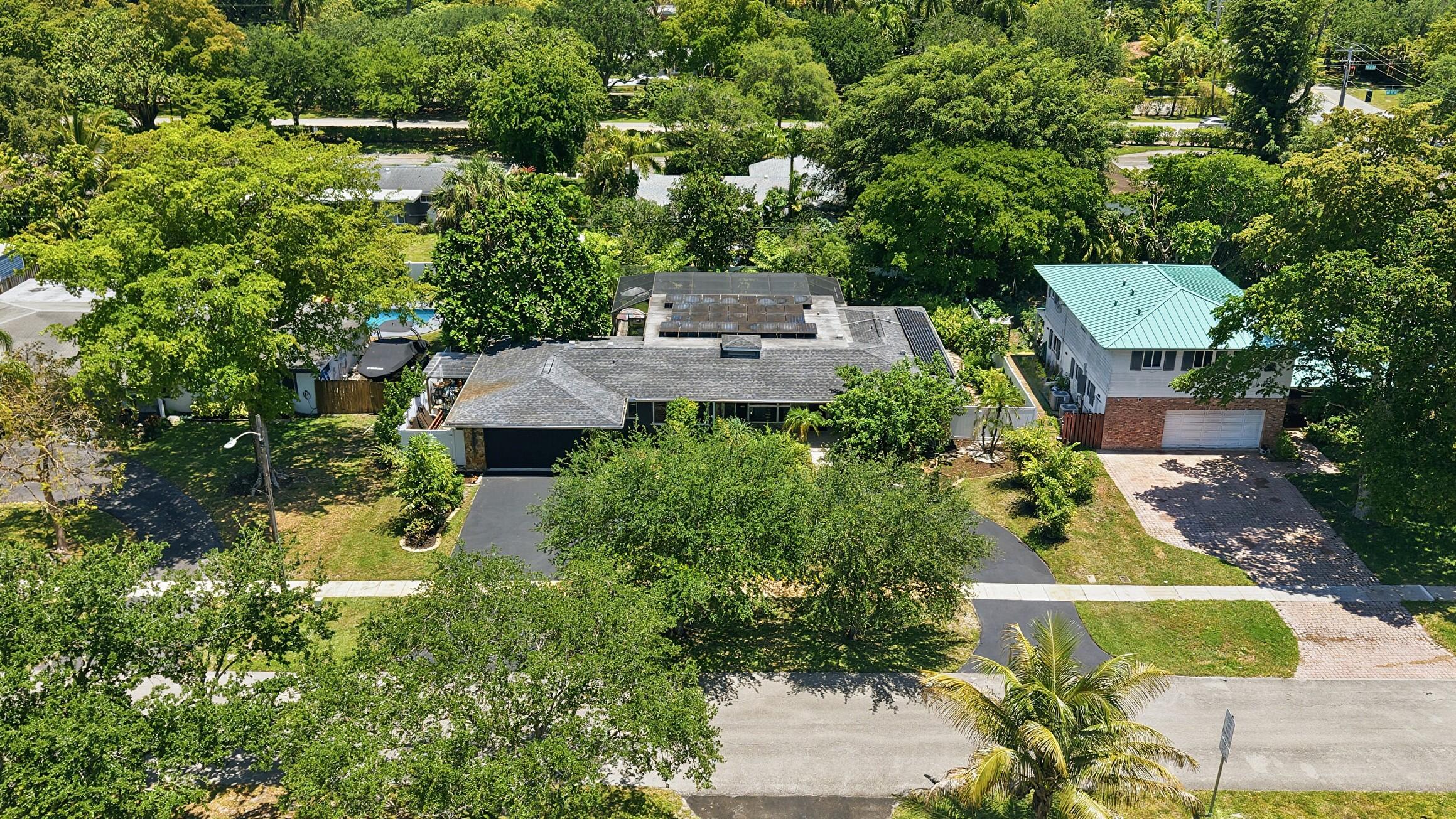 PLANTATION GARDENS SEC 5 - Residential