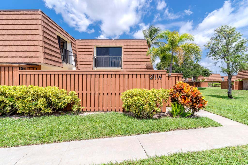 Photo of 3900 County Line Road #21a, Tequesta, FL 33469 (MLS # B26044491)