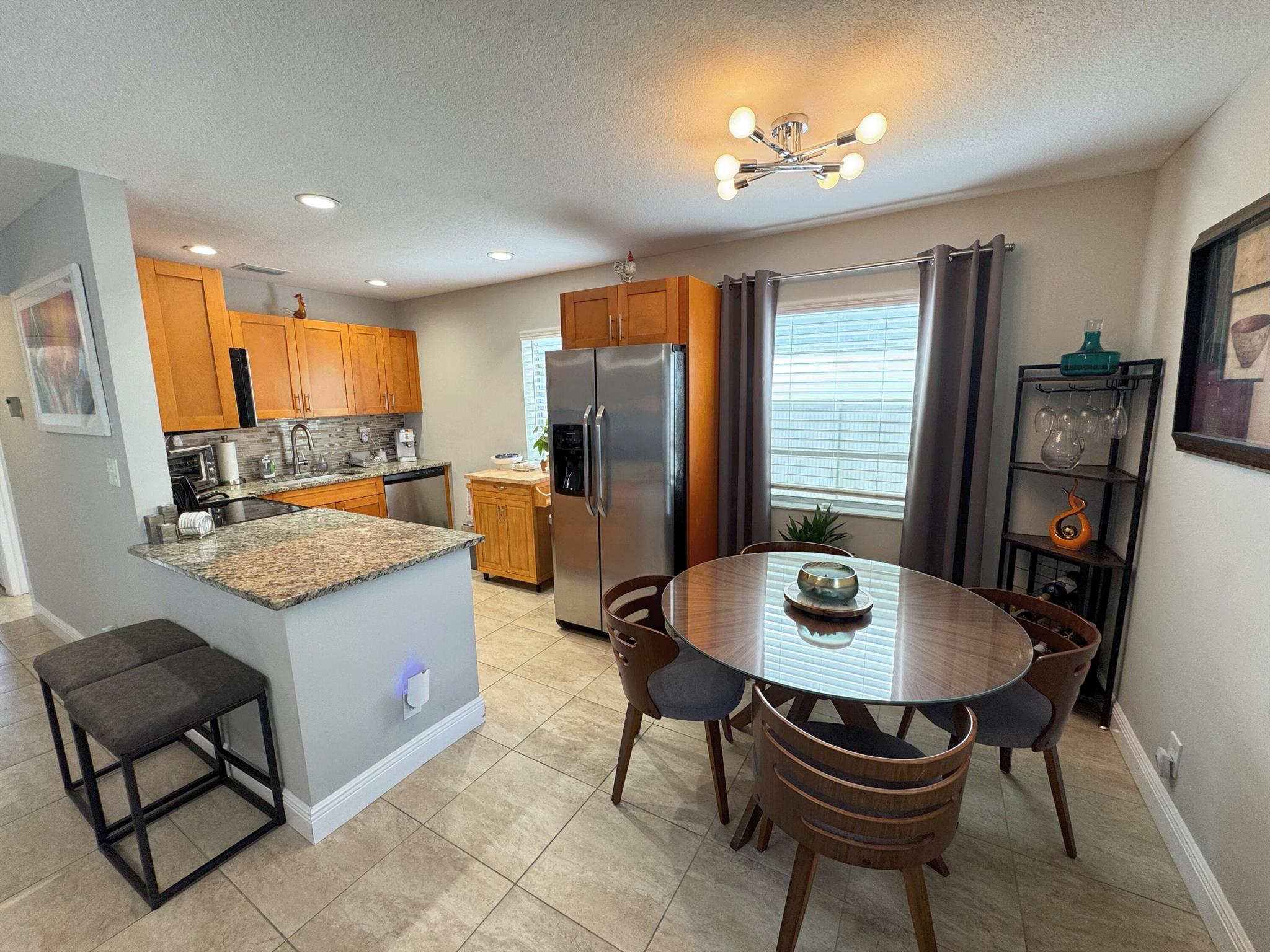 View photos, virtual tours, details... 174 Burgundy D
