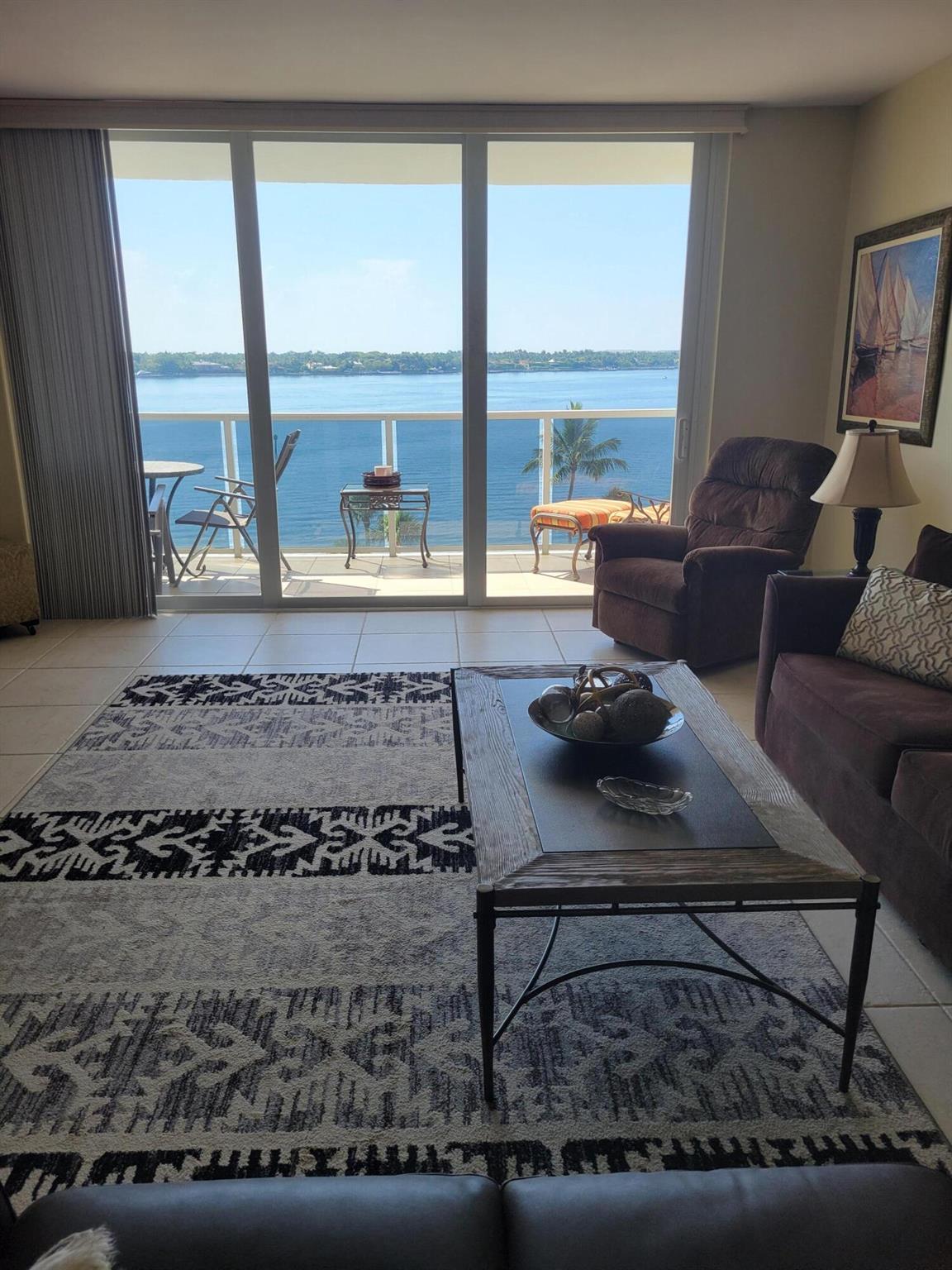 2800 N Flagler Drive 702