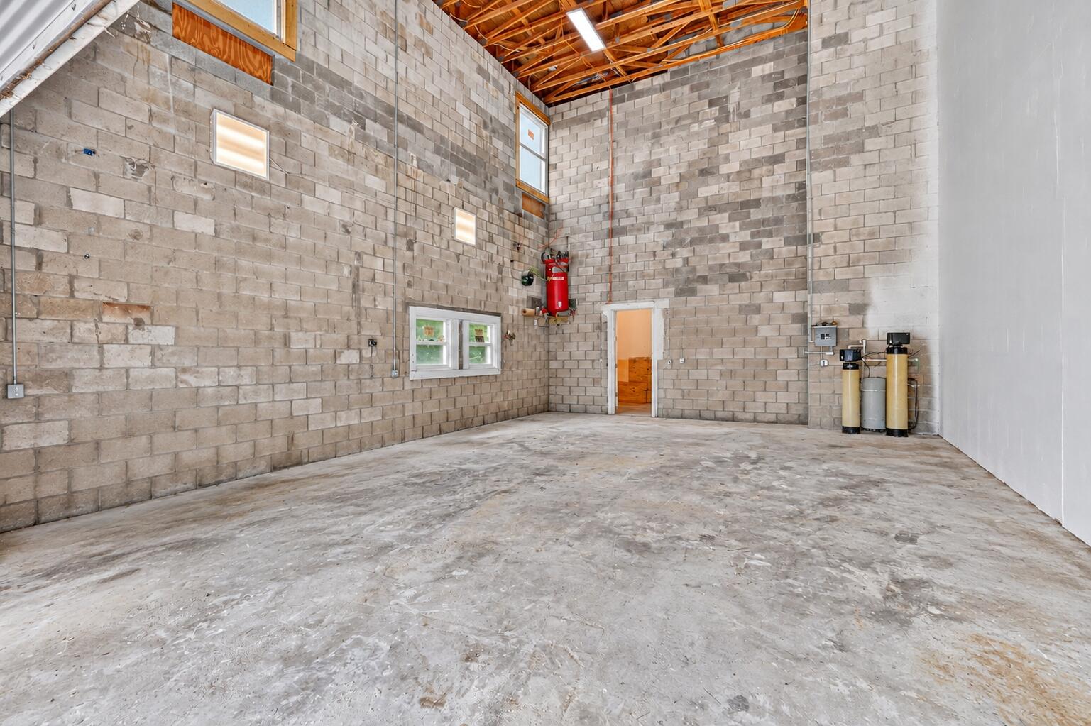 View photos, virtual tours, details... 16825 89TH Place N