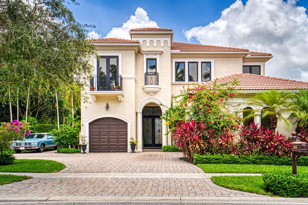 Photo of 17961 Villa Club Way, Boca Raton, FL 33496 (MLS # R10719428)