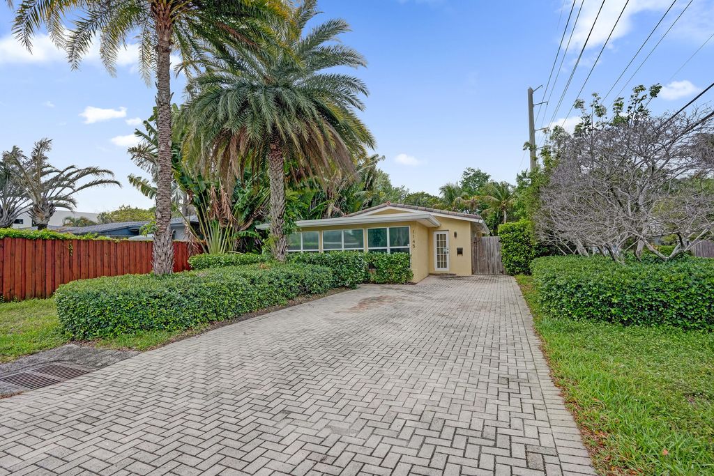 Photo of 1145 NE 12th Avenue, Fort Lauderdale, FL 33304 (MLS # B26009653)