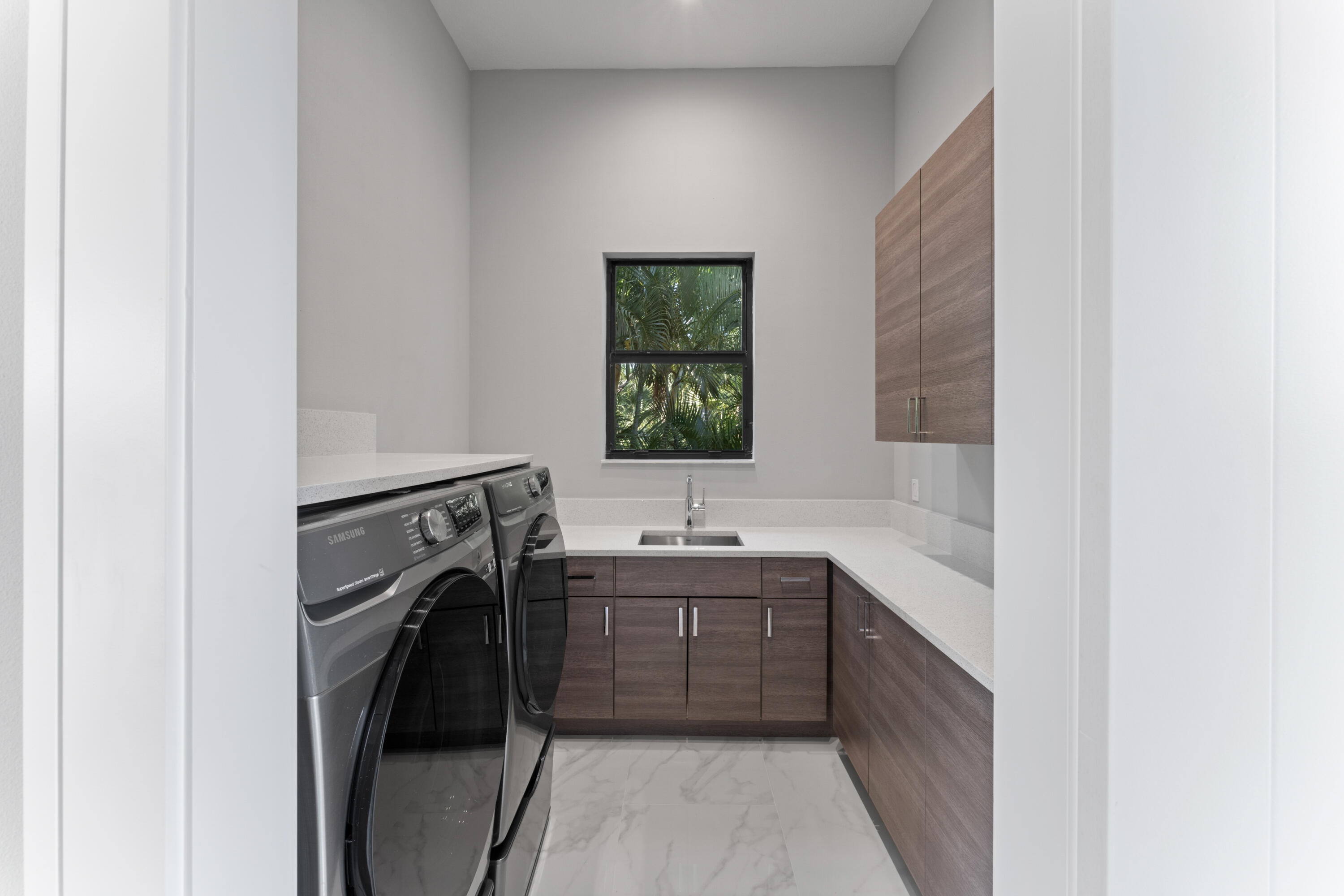 AQUA BONITA PARK - Residential