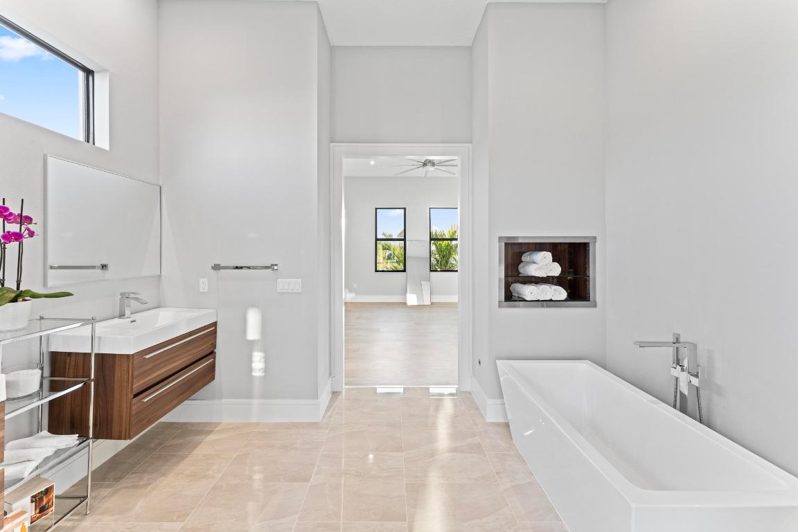 AQUA BONITA PARK - Residential