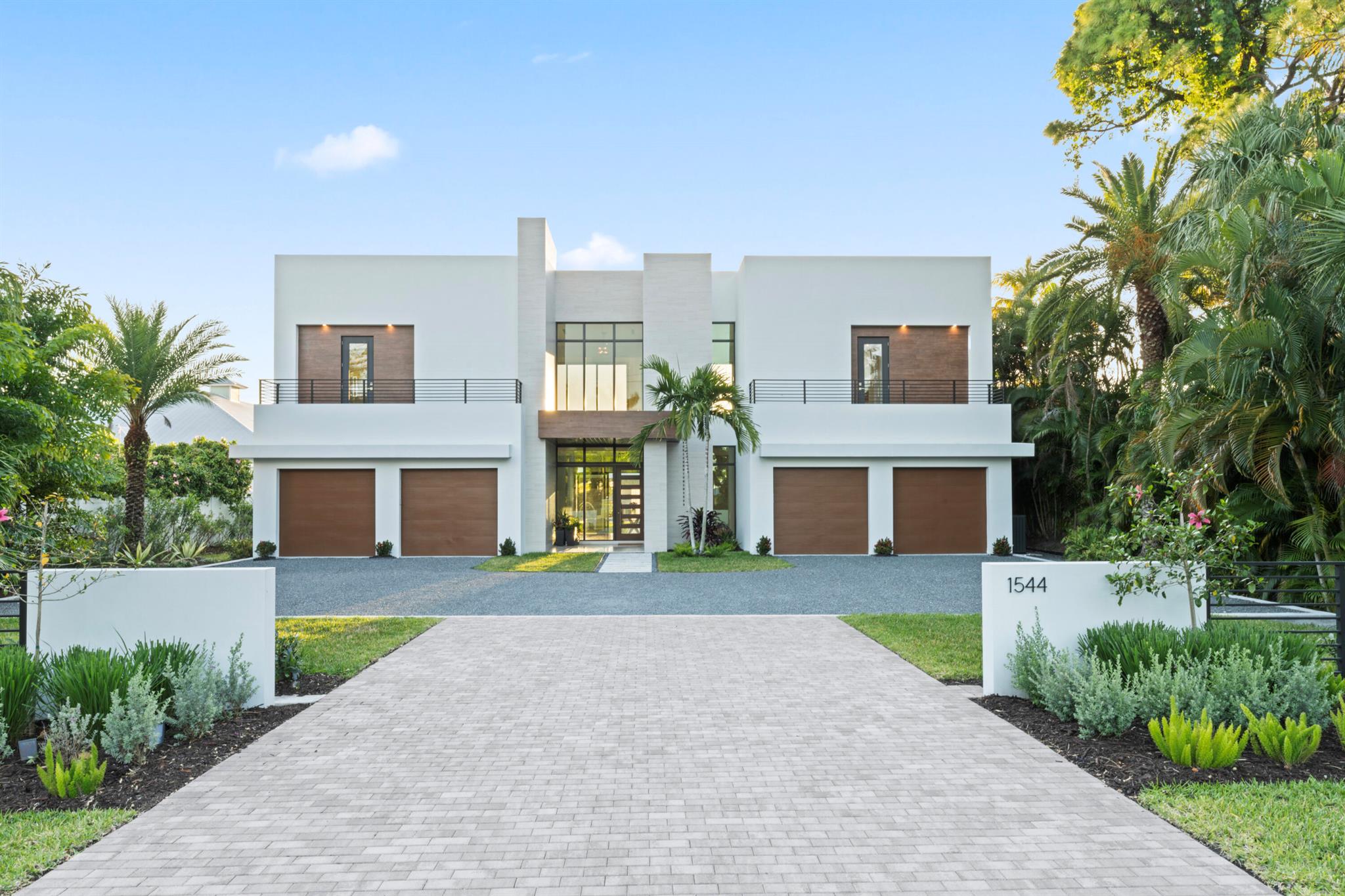 1544 SE Saint Lucie Boulevard