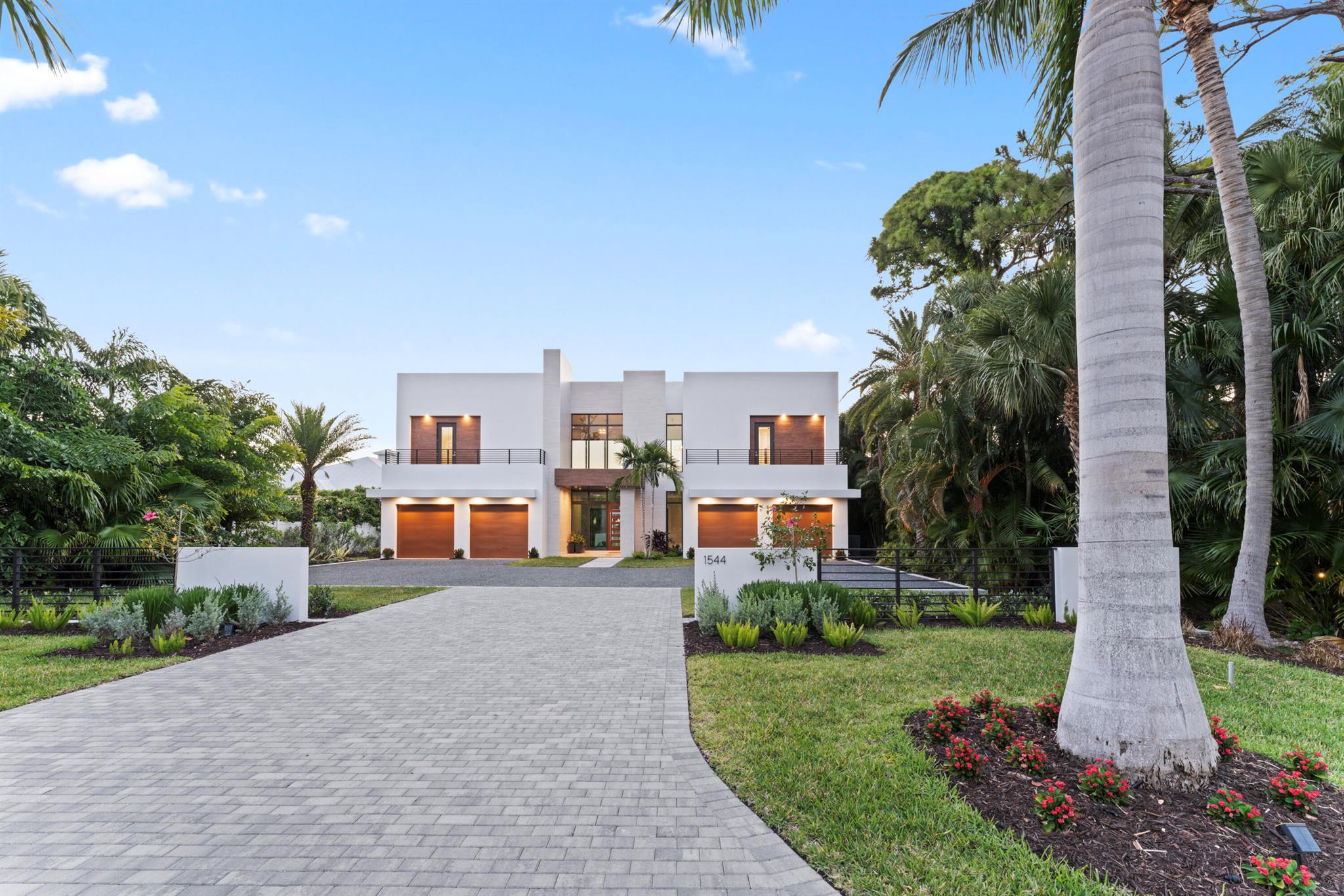 1544 SE Saint Lucie Boulevard