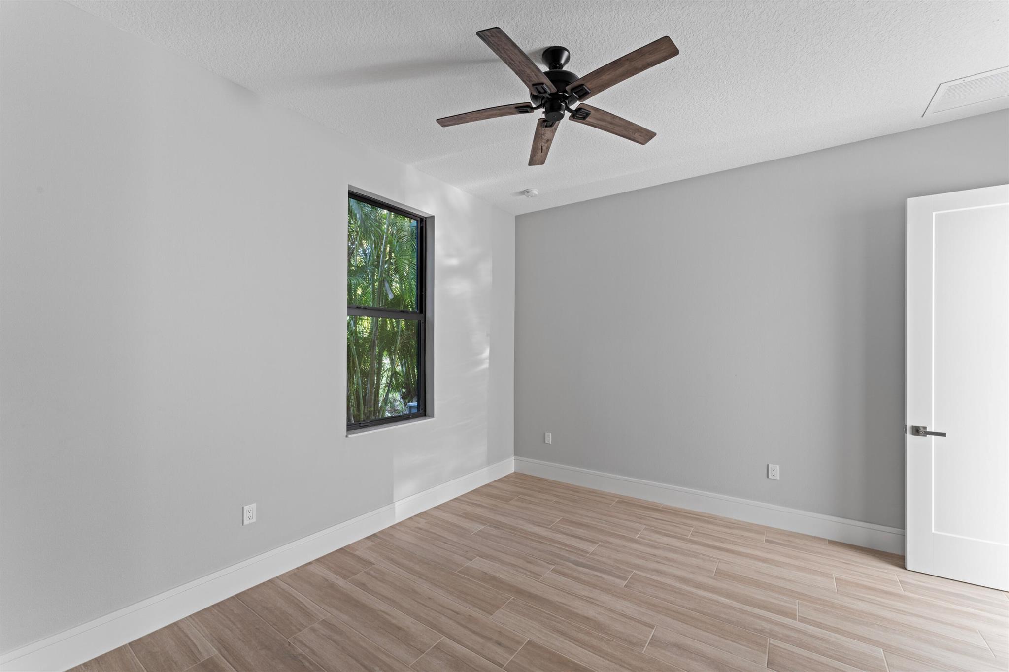 AQUA BONITA PARK - Residential