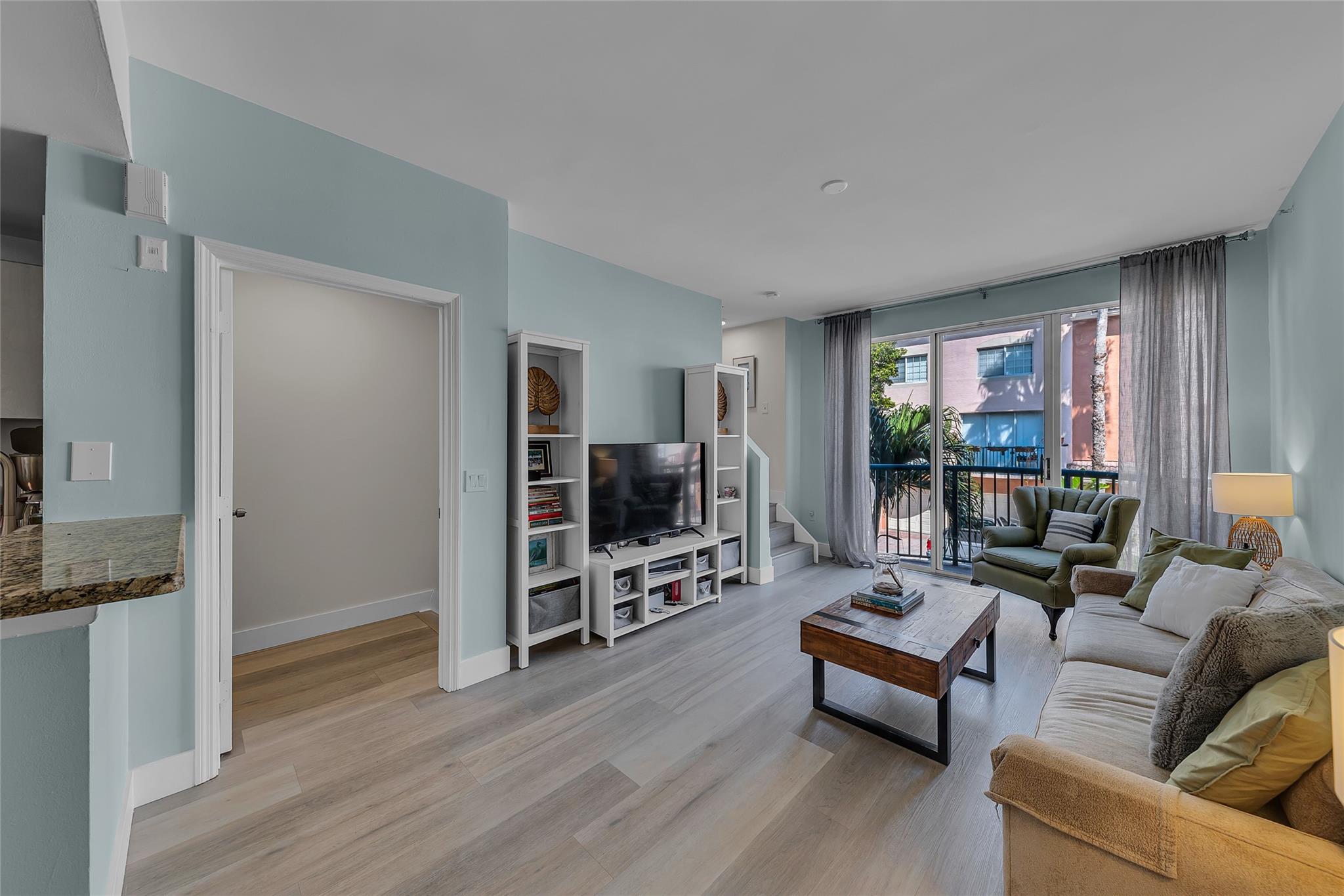 2107 SE 10th Ave 832