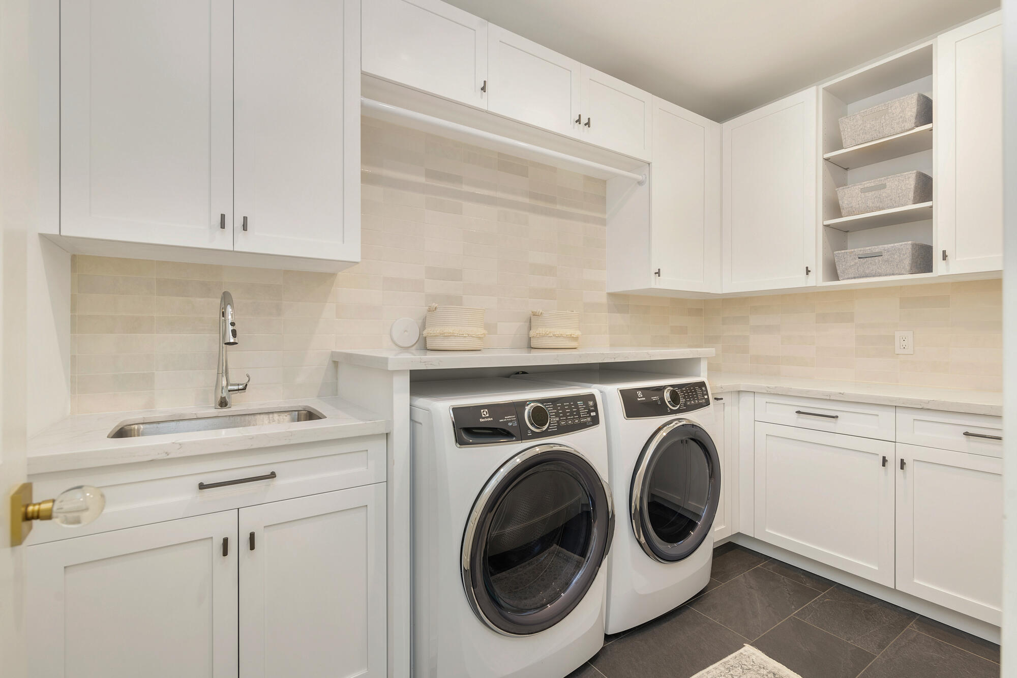 201 PURITAN ROAD - Residential