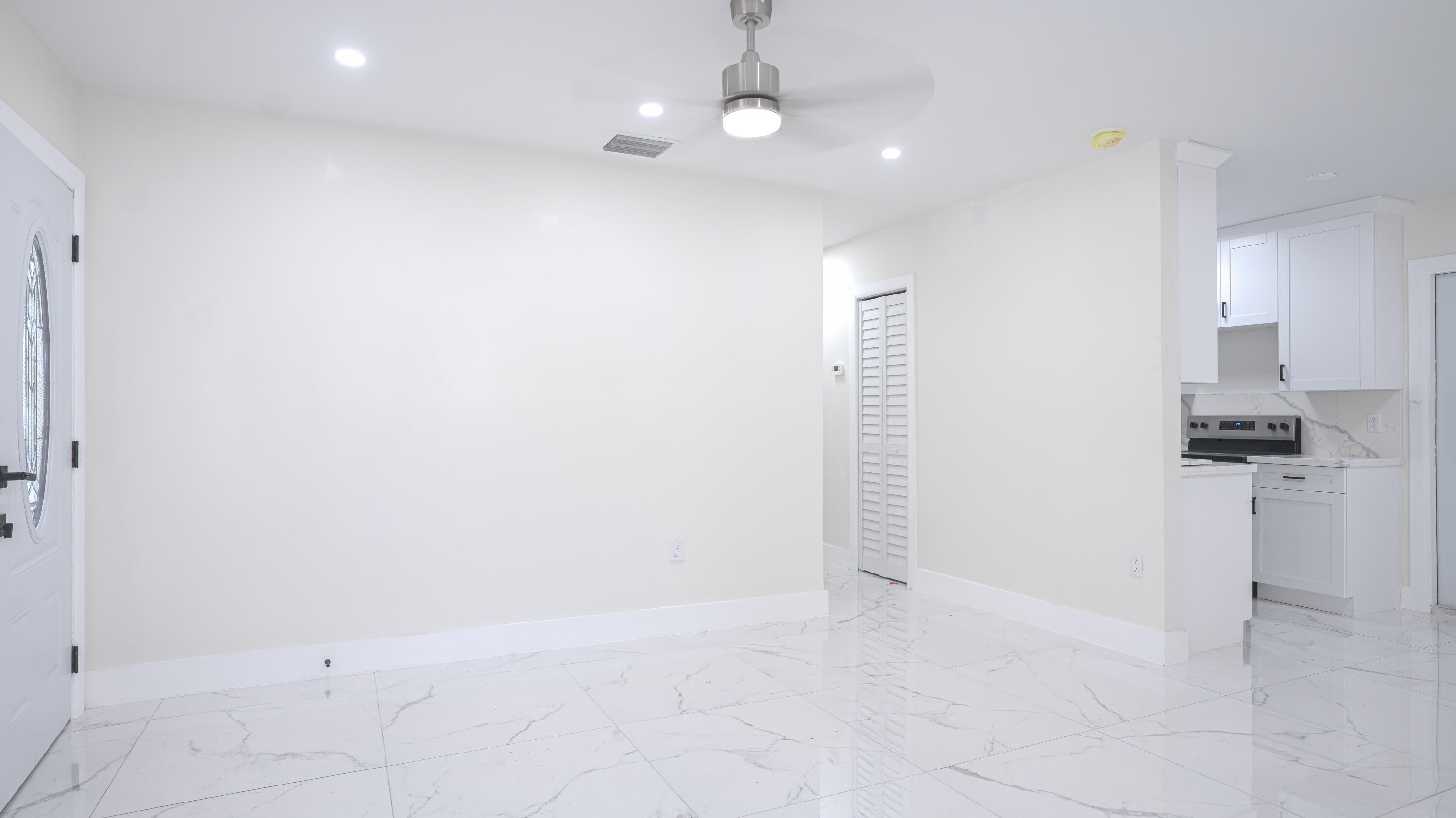 View photos, virtual tours, details... 15740 NW 18TH Avenue