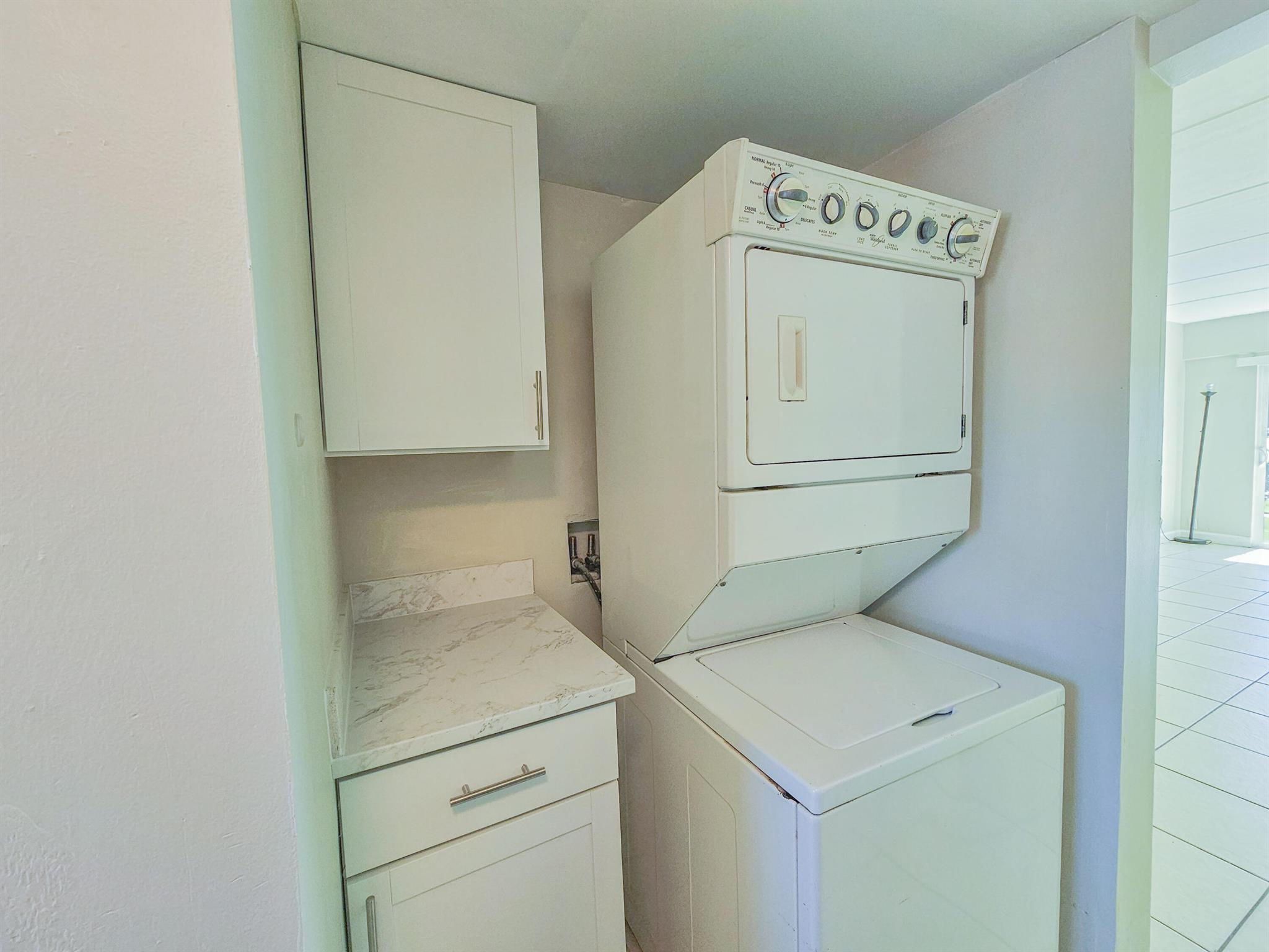 1501 Crescent Circle E40