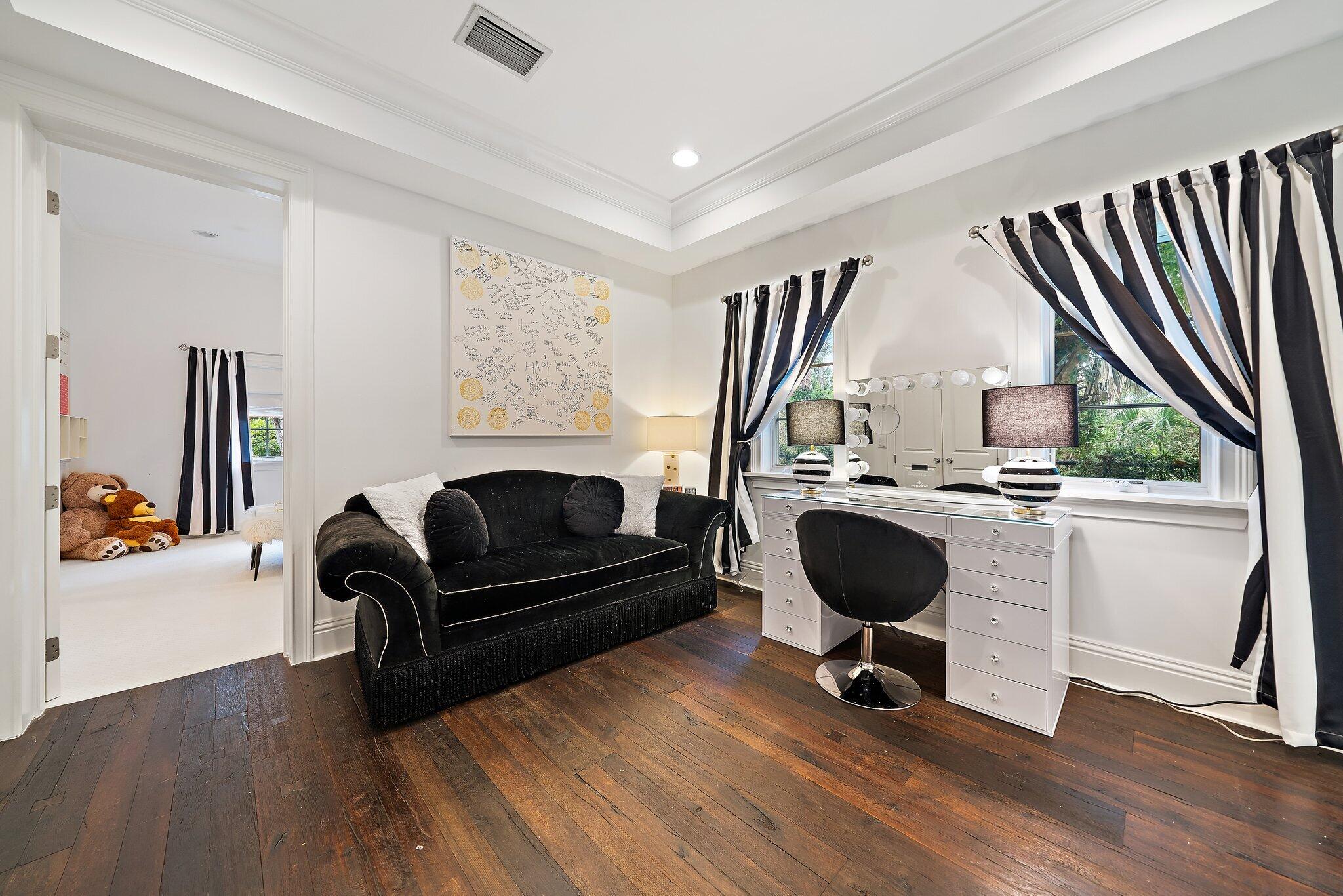 RITZ CARLTON GOLF CLUB & SPA REPL 2 JUPI - Residential