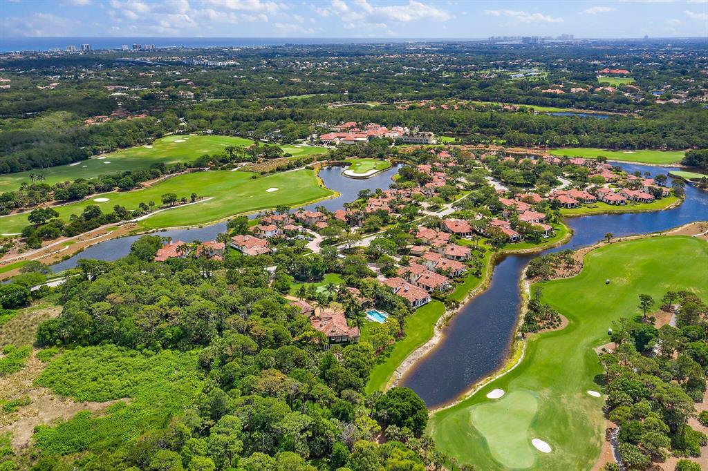 RITZ CARLTON GOLF CLUB & SPA REPL 2 JUPI - Residential