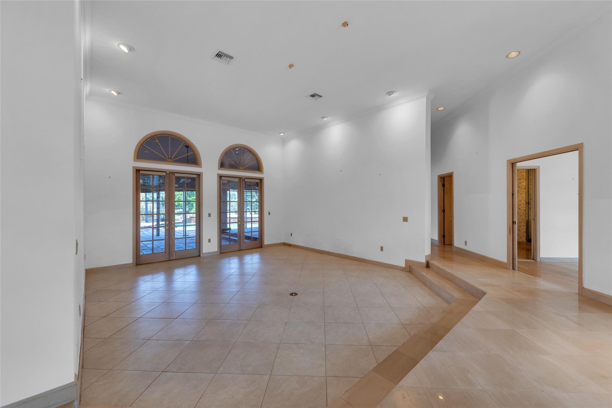 21407 Sweetwater Ln