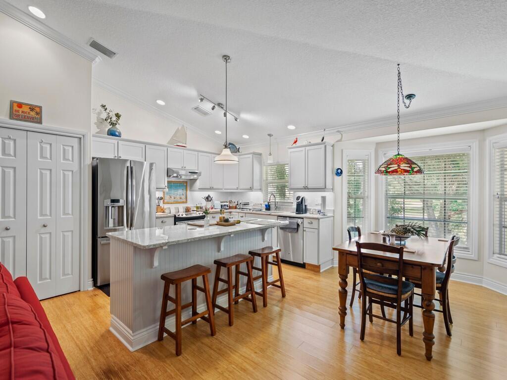 REPLAT OF PORTIONS SEBASTIAN HGHLDS UNIT 2 PG 2 - Residential