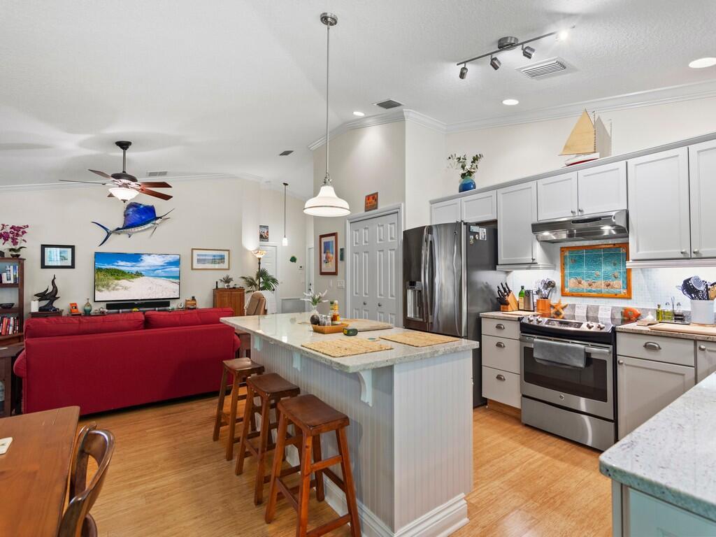 REPLAT OF PORTIONS SEBASTIAN HGHLDS UNIT 2 PG 2 - Residential