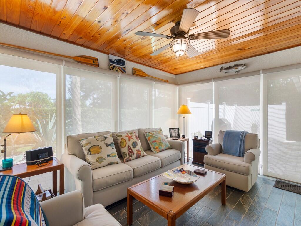 REPLAT OF PORTIONS SEBASTIAN HGHLDS UNIT 2 PG 2 - Residential